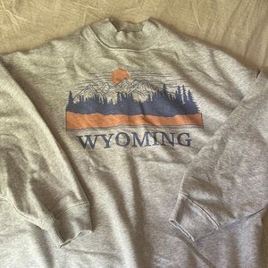 Light weight Wyoming sweatshirt